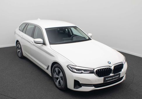 BMW 520, 2022