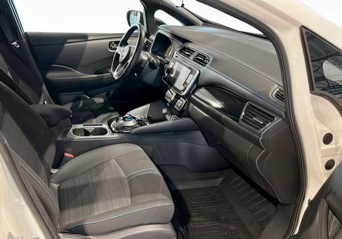 Nissan Leaf, 2021 3