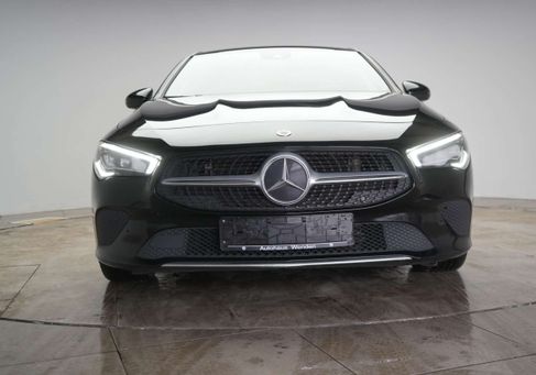 Mercedes-Benz CLA 220, 2022