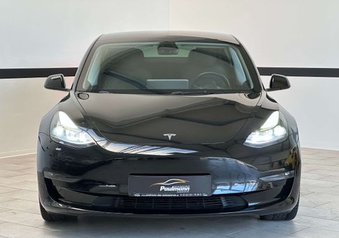 Tesla Model 3, 2022