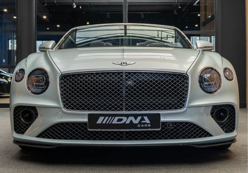 Bentley Continental GTC, 2021