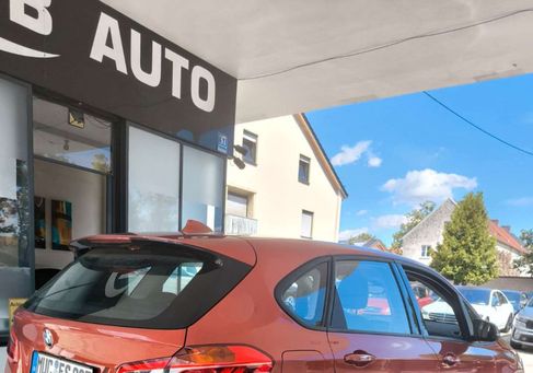 BMW 218, 2021 3