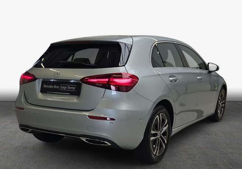 Mercedes-Benz A 180, 2025