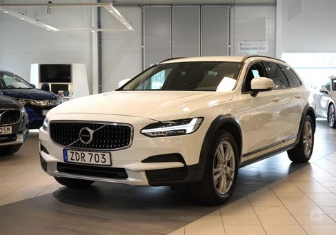 Volvo V90 Cross Country, 2018