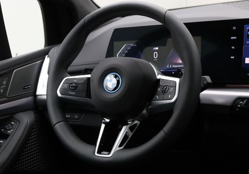 BMW 225 Active Tourer, 2026