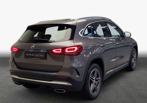 Mercedes-Benz GLA 250, 2022