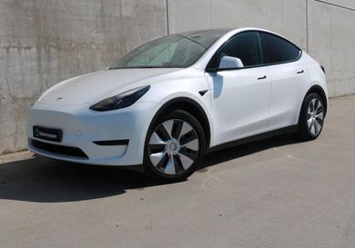 Tesla, 2023