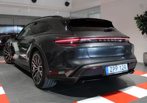 Porsche Taycan, 2021