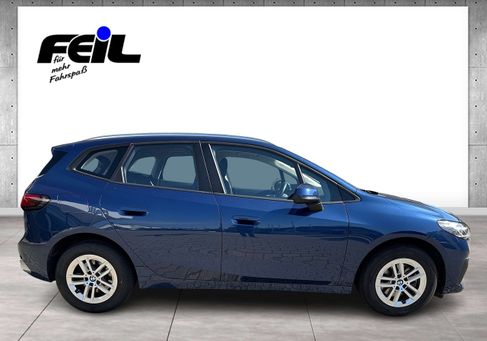BMW 220, 2022 3