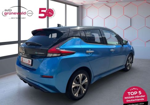 Nissan Leaf, 2021 3