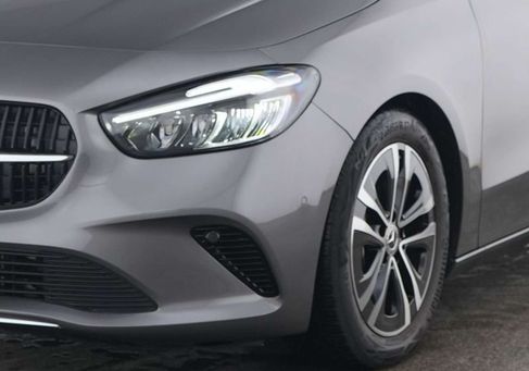 Mercedes-Benz B 200, 2025