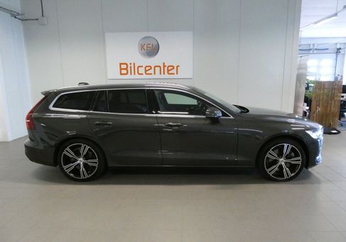 Volvo V60, 2022