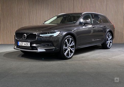 Volvo V90 Cross Country, 2023