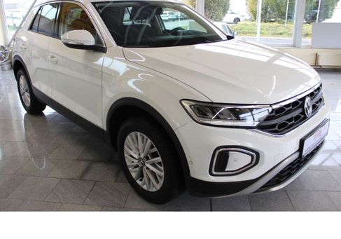 Volkswagen T-Roc, 2024