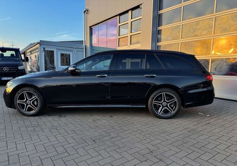 Mercedes-Benz E 300, 2022 3