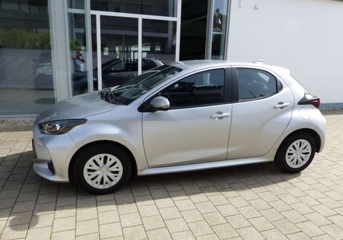 Toyota Yaris, 2023 3