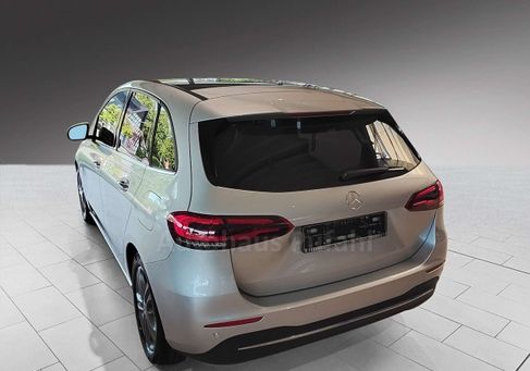 Mercedes-Benz B 180, 2019