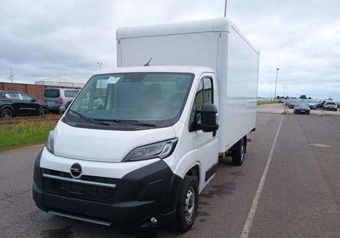 Opel Movano, 2025