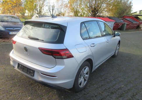 Volkswagen Golf, 2021 3