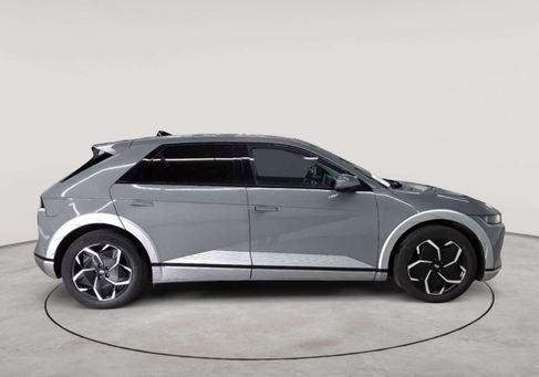 Hyundai IONIQ, 2023 3
