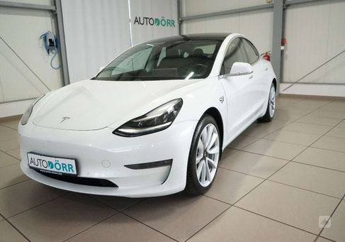 Tesla Model 3, 2020