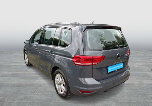Volkswagen Touran, 2022 3