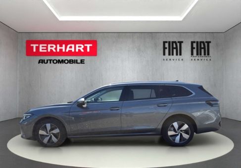 Volkswagen Passat Variant, 2025