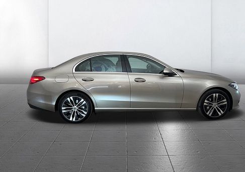 Mercedes-Benz C 300, 2023 3