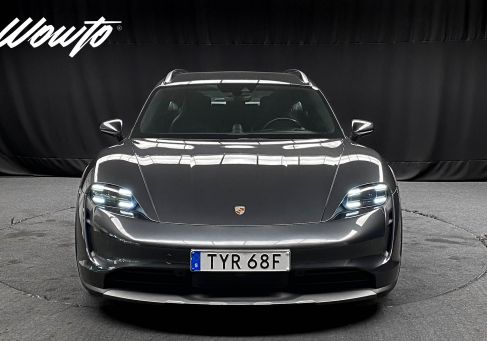 Porsche Taycan, 2021