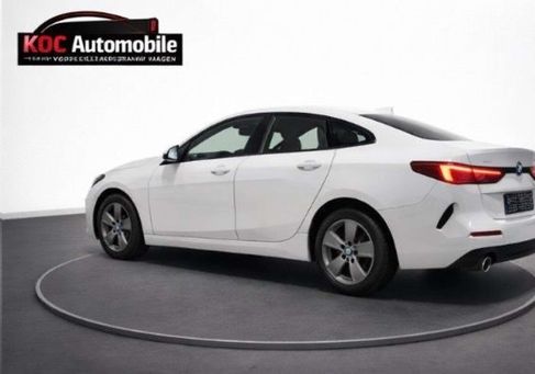 BMW 216, 2022