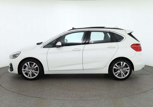 BMW 218, 2019 2