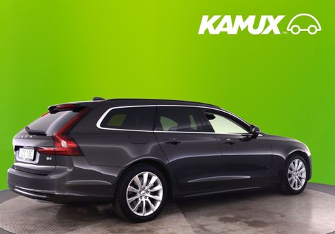 Volvo V90, 2022
