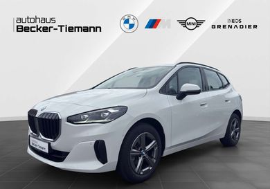 BMW 220, 2025