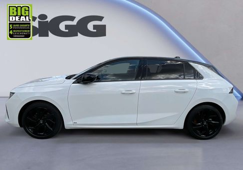 Opel Astra, 2022