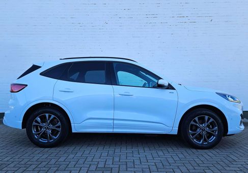 Ford Kuga, 2022