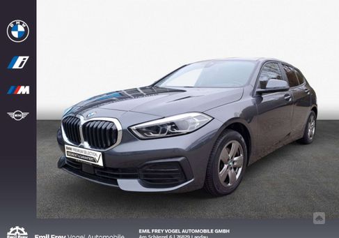 BMW 118, 2021