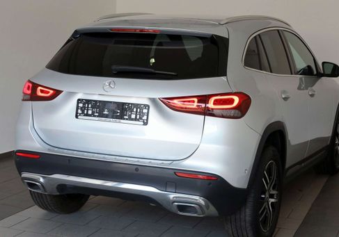Mercedes-Benz GLA 200, 2022 2