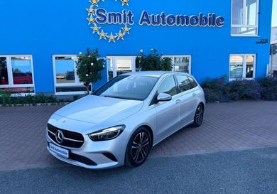 Mercedes-Benz B 180, 2023