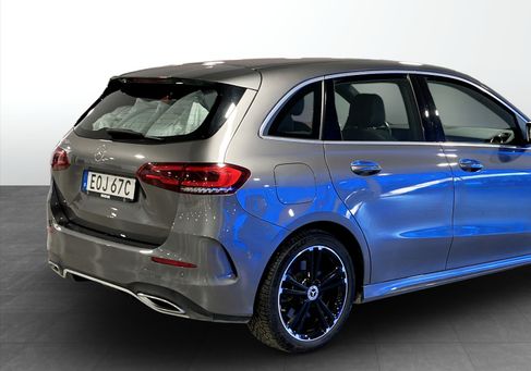 Mercedes-Benz B 250, 2022