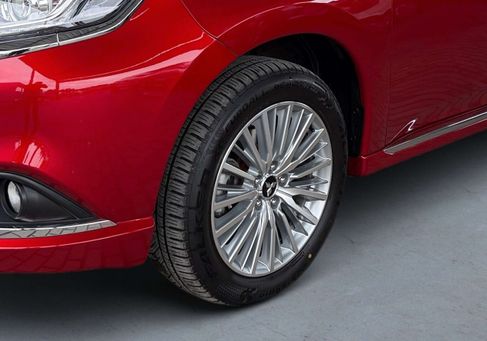 Mitsubishi Outlander, 2021