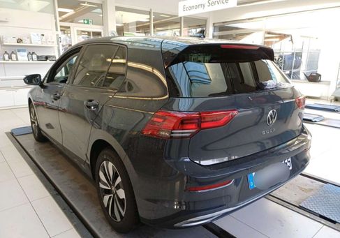 Volkswagen Golf, 2024