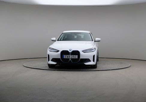 BMW i4, 2024