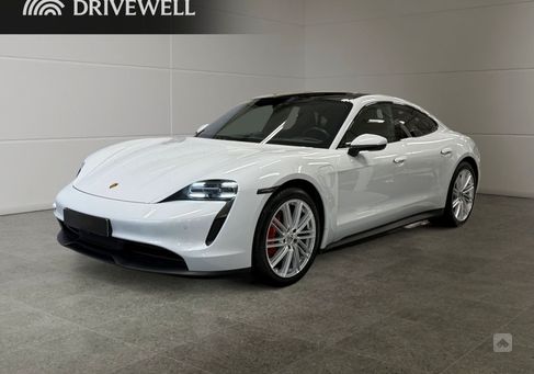 Porsche Taycan, 2021