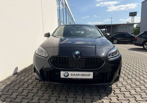 BMW 120, 2025