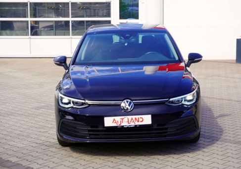 Volkswagen Golf, 2023