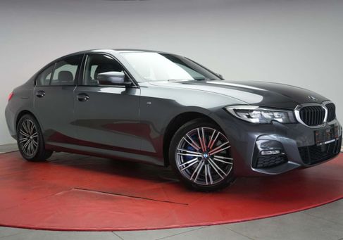BMW 330, 2020