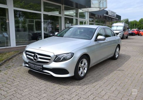 Mercedes-Benz E 200, 2017
