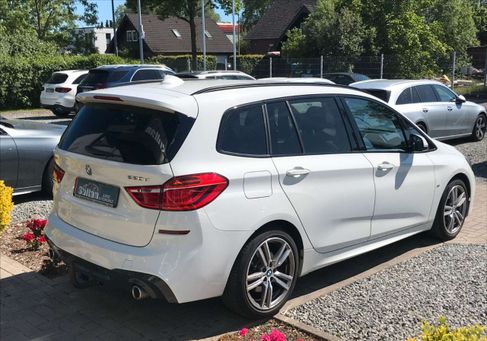 BMW 220, 2020