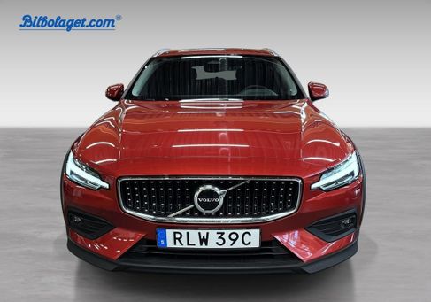 Volvo V60 Cross Country, 2024