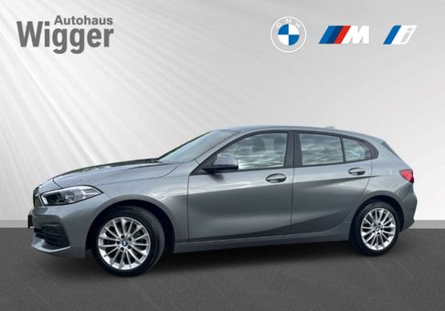 BMW 118, 2023